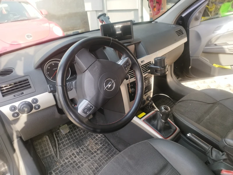 Opel Astra H Cosmo комби, снимка 9 - Автомобили и джипове - 49121318