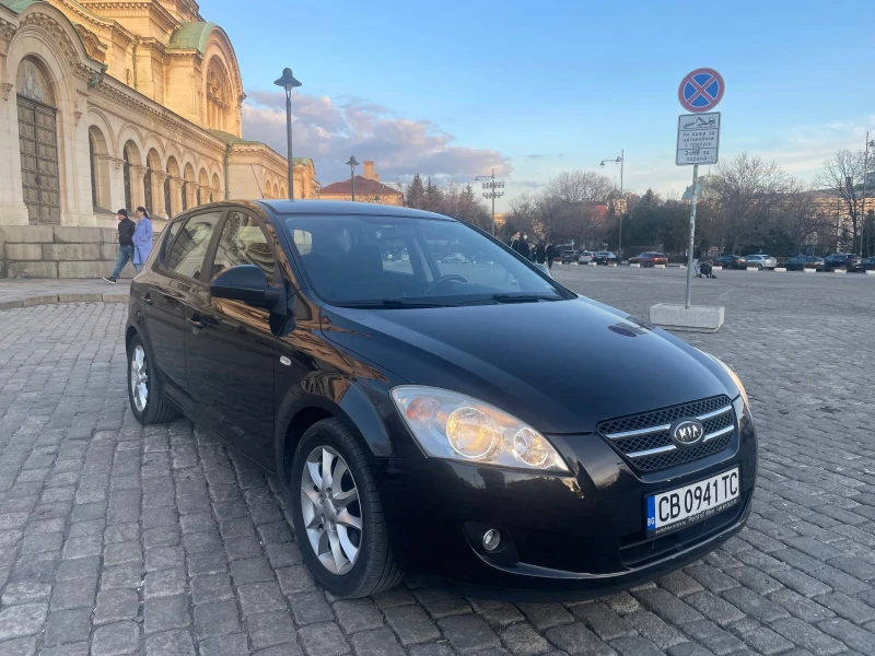 Kia Ceed Automatic* 1.6Crdi, снимка 2 - Автомобили и джипове - 48966973