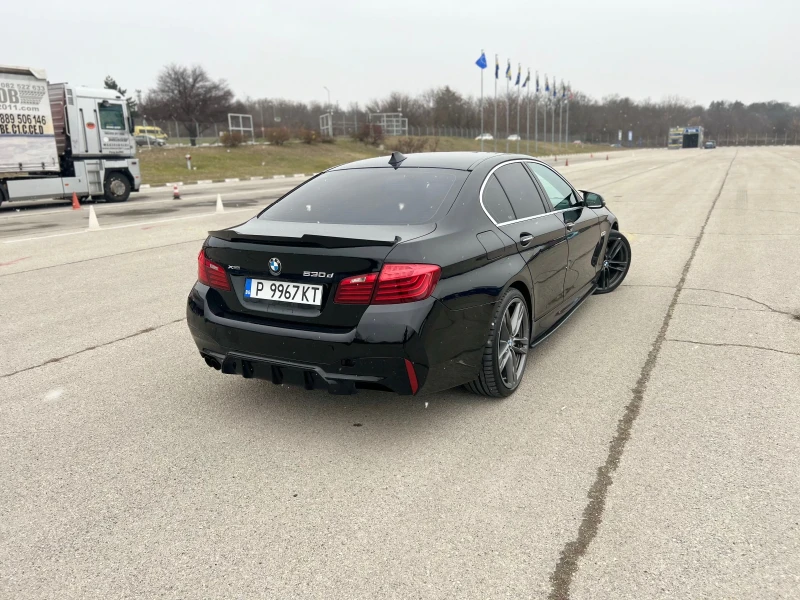 BMW 530 XDRIVE M-PACKET FACELIFT УНИКАТ! БАРТЕР!, снимка 4 - Автомобили и джипове - 49006382