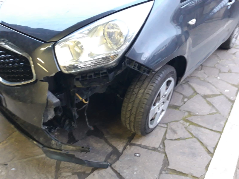 Kia Venga 1.4crdi, снимка 4 - Автомобили и джипове - 49219707