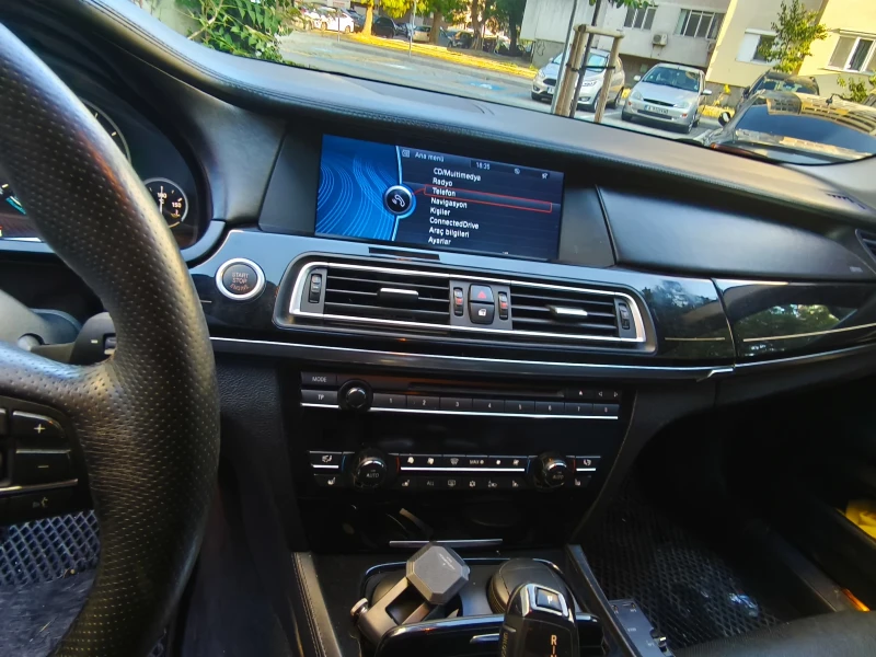 BMW 740, снимка 9 - Автомобили и джипове - 52281422