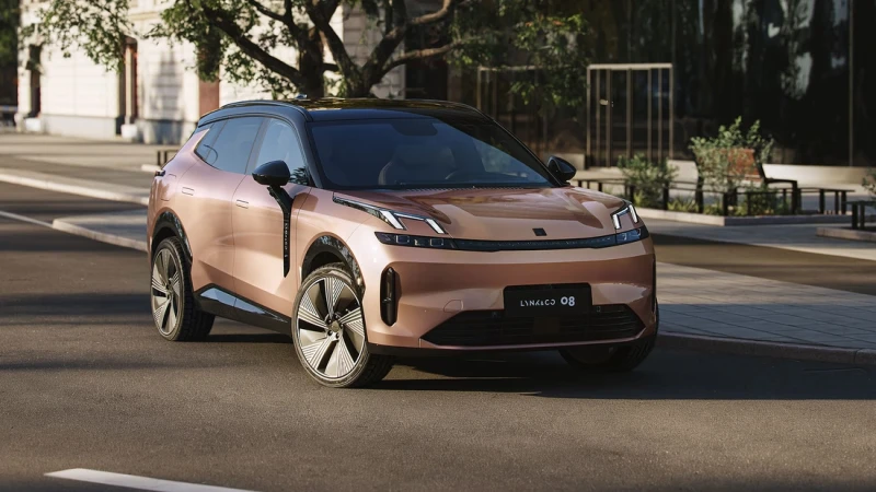 LynkCo 08 Plug-in Hybrid (More)