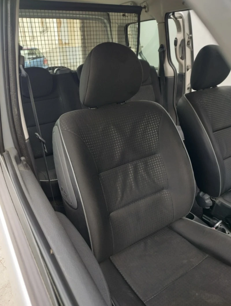 Peugeot Partner 1.6 ГАЗ-БЕНЗИН, снимка 4 - Автомобили и джипове - 52549954