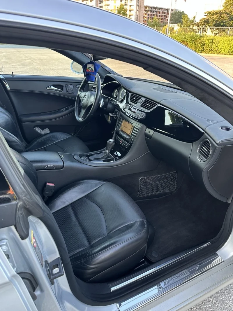 Mercedes-Benz CLS 55 AMG 5.5 AMG, снимка 10 - Автомобили и джипове - 52673264
