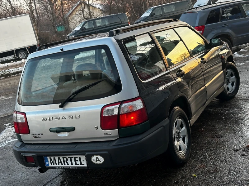 Subaru Forester 2.0i 4x4, снимка 6 - Автомобили и джипове - 52926500