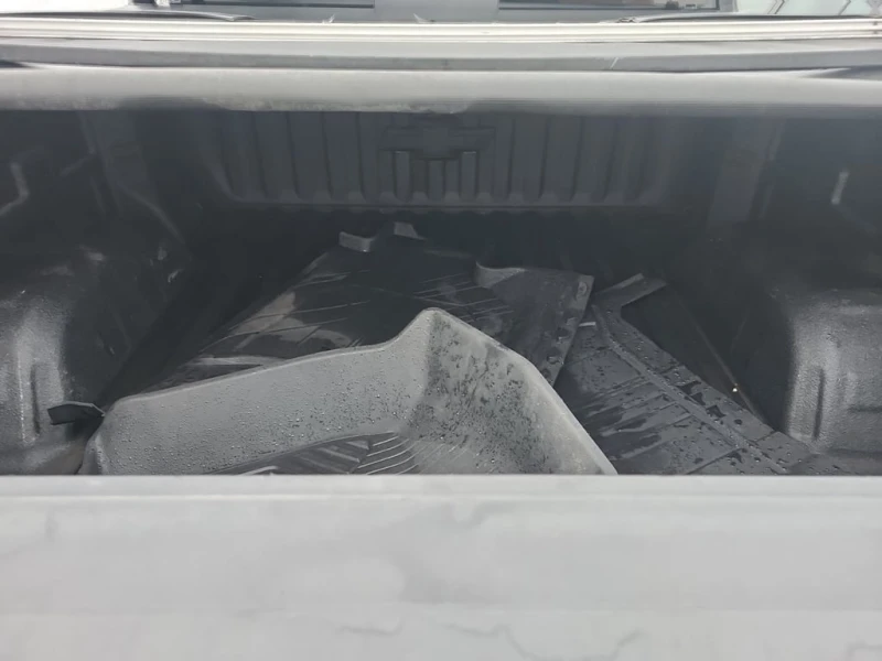 Chevrolet Silverado * RST CREW CAB SHORT BED * CARFAX * , снимка 17 - Автомобили и джипове - 53027609