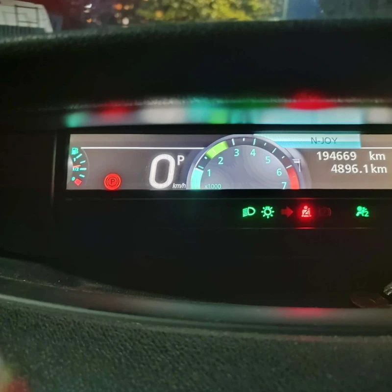 Renault Scenic, снимка 9 - Автомобили и джипове - 53112875