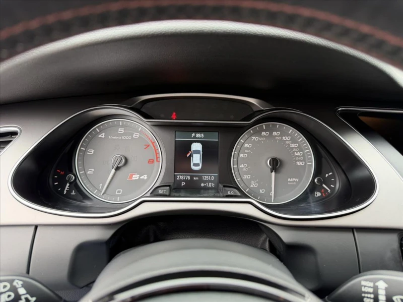 Audi S4, снимка 13 - Автомобили и джипове - 53379194