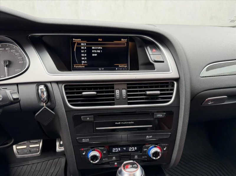 Audi S4, снимка 15 - Автомобили и джипове - 53379194