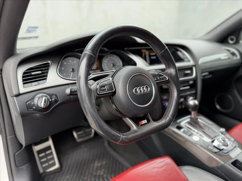 Audi S4, снимка 12 - Автомобили и джипове - 53379194