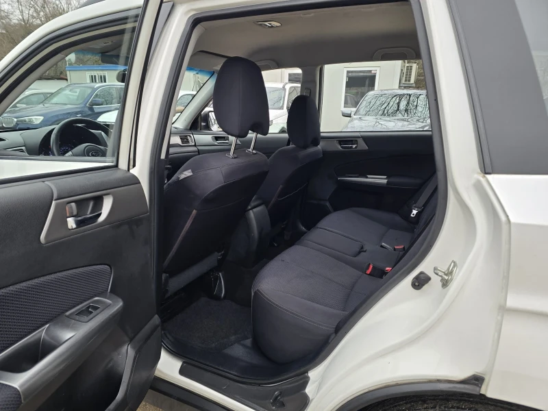 Subaru Forester 2.0d 147к.с 4х4 , снимка 11 - Автомобили и джипове - 53453455