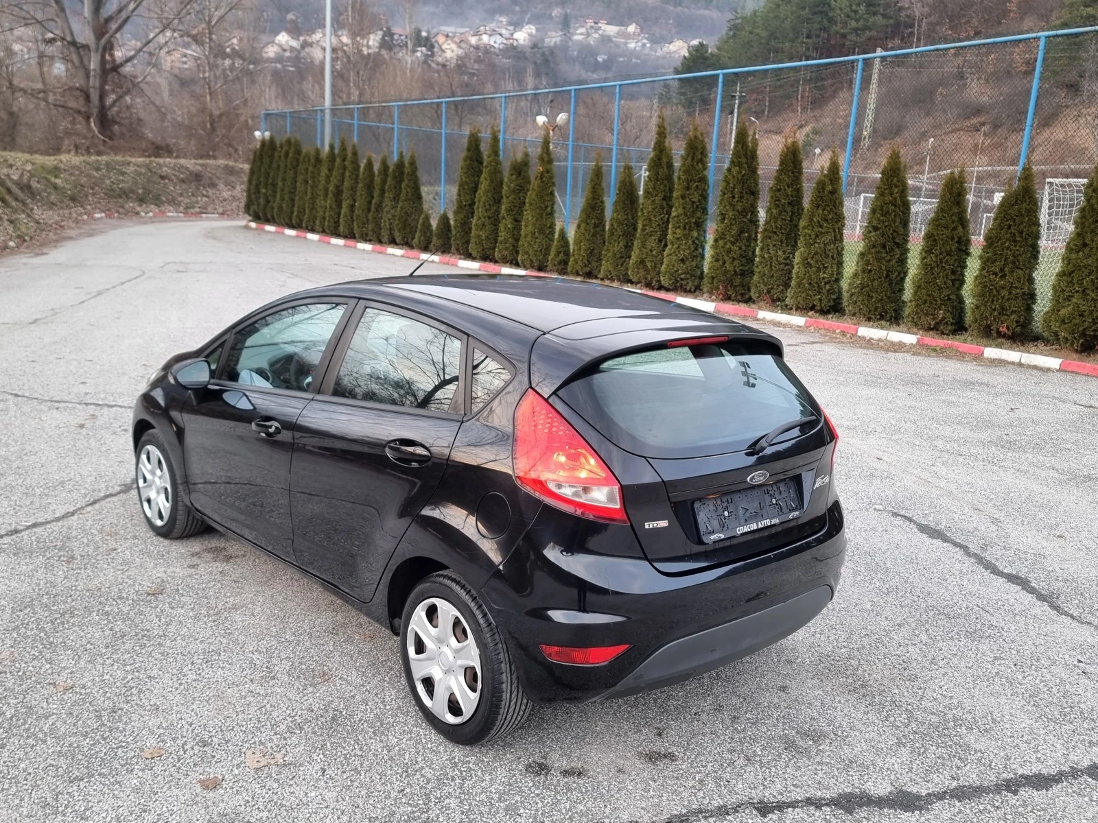 Ford Fiesta 1.4 Tdci Klimatik/Top Sustoqnie - изображение 4