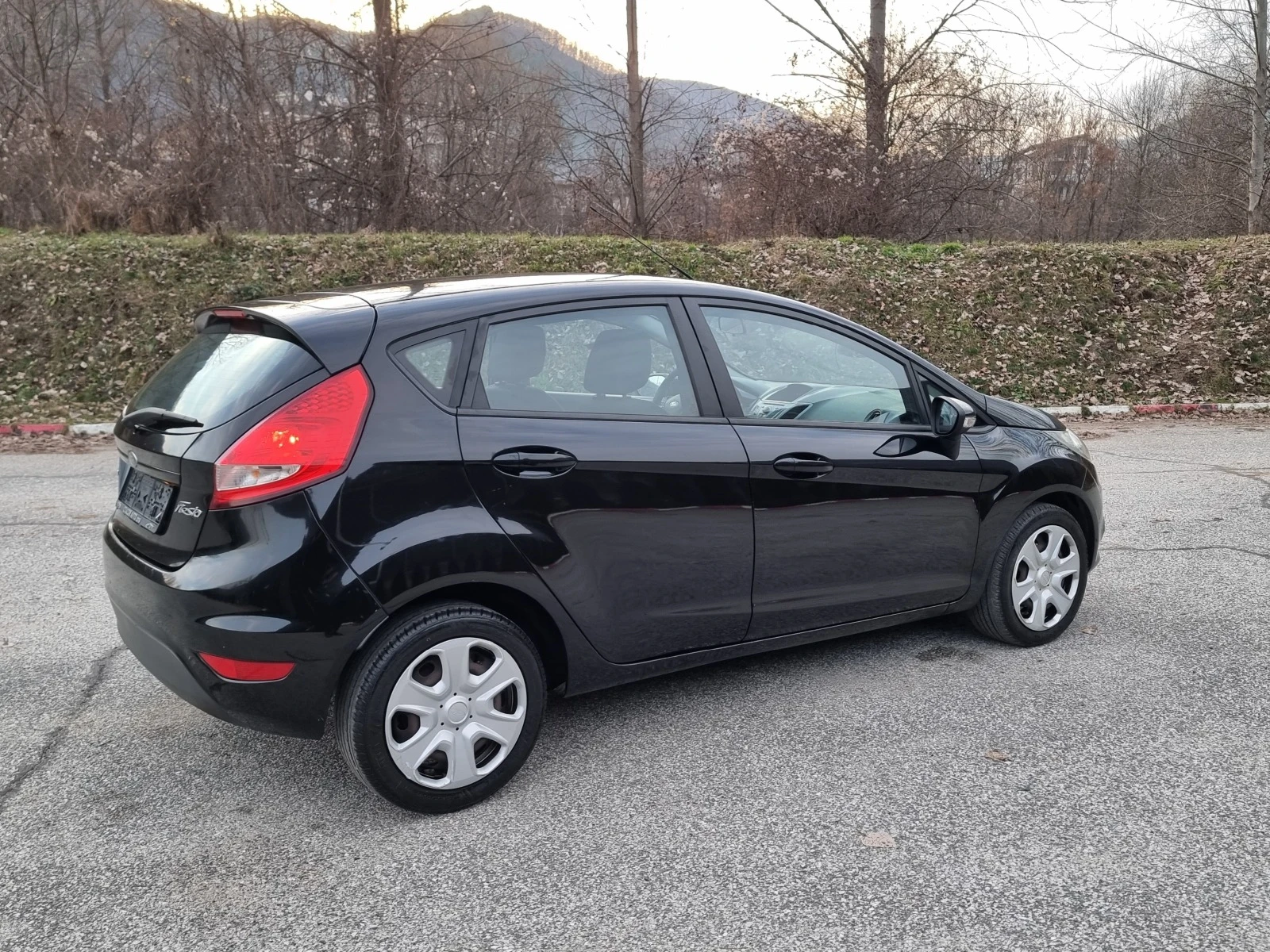 Ford Fiesta 1.4 Tdci Klimatik/Top Sustoqnie - изображение 6