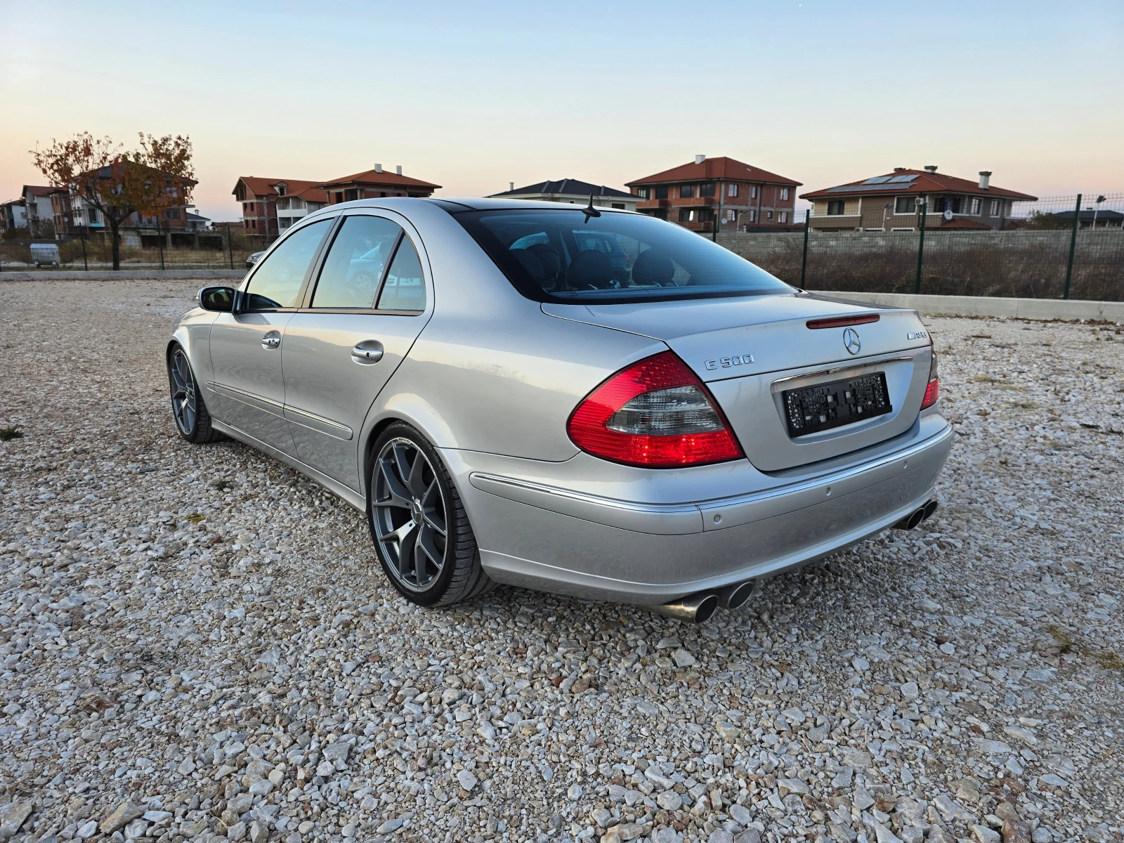 Mercedes-Benz E 500 AMG  FULL - изображение 4