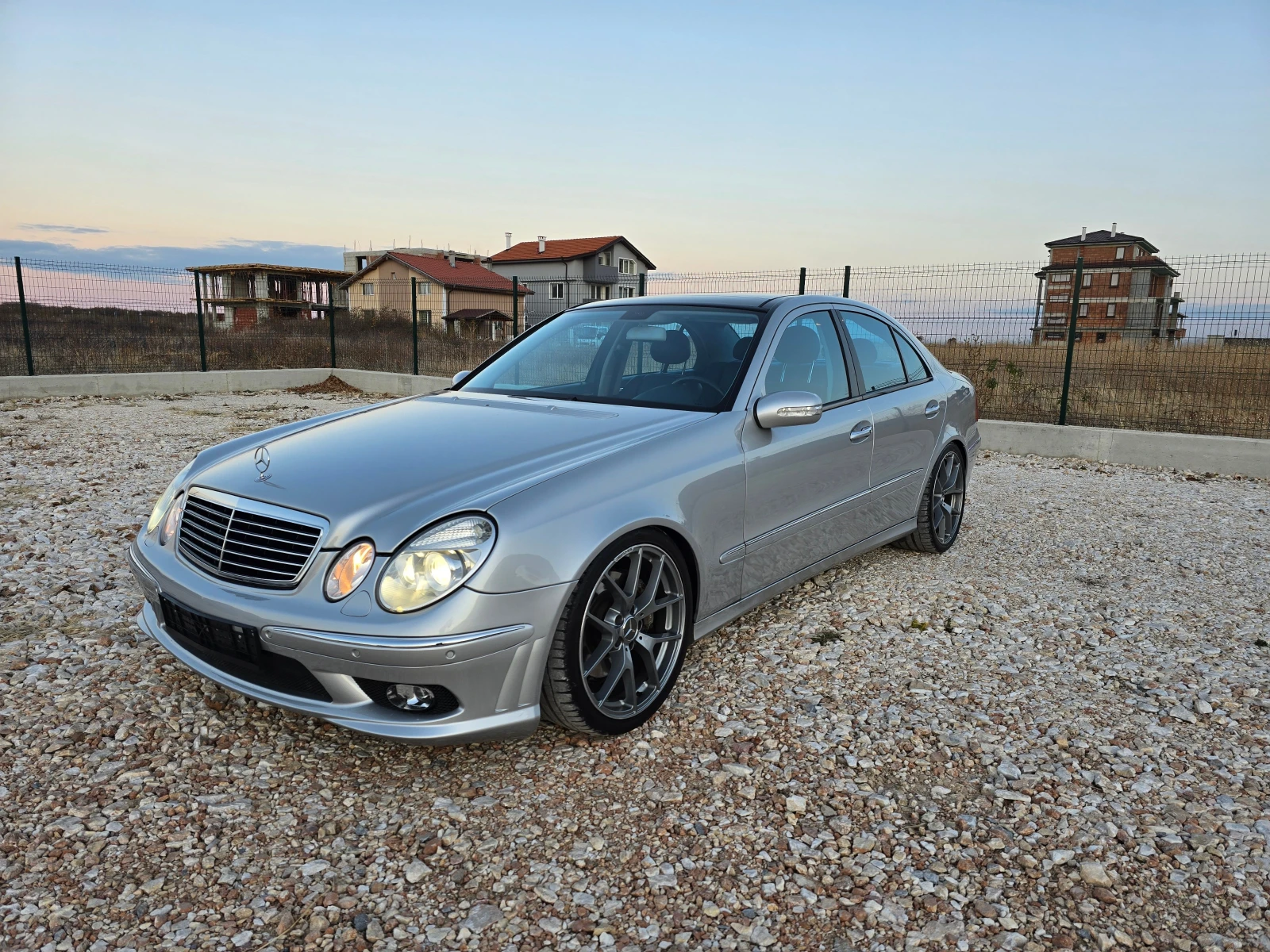 Mercedes-Benz E 500 AMG  FULL - изображение 5