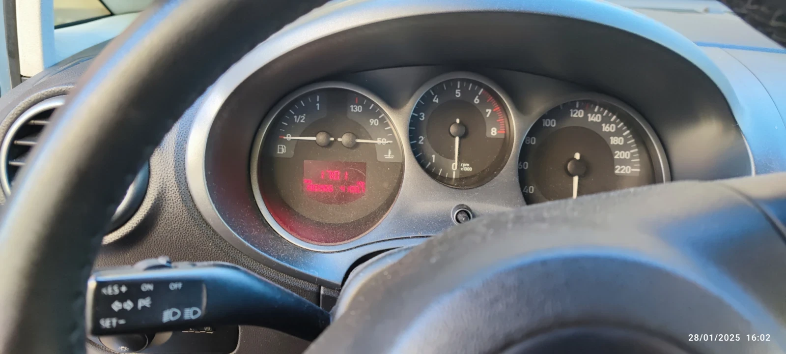 Seat Leon 1.6 MPI - изображение 10