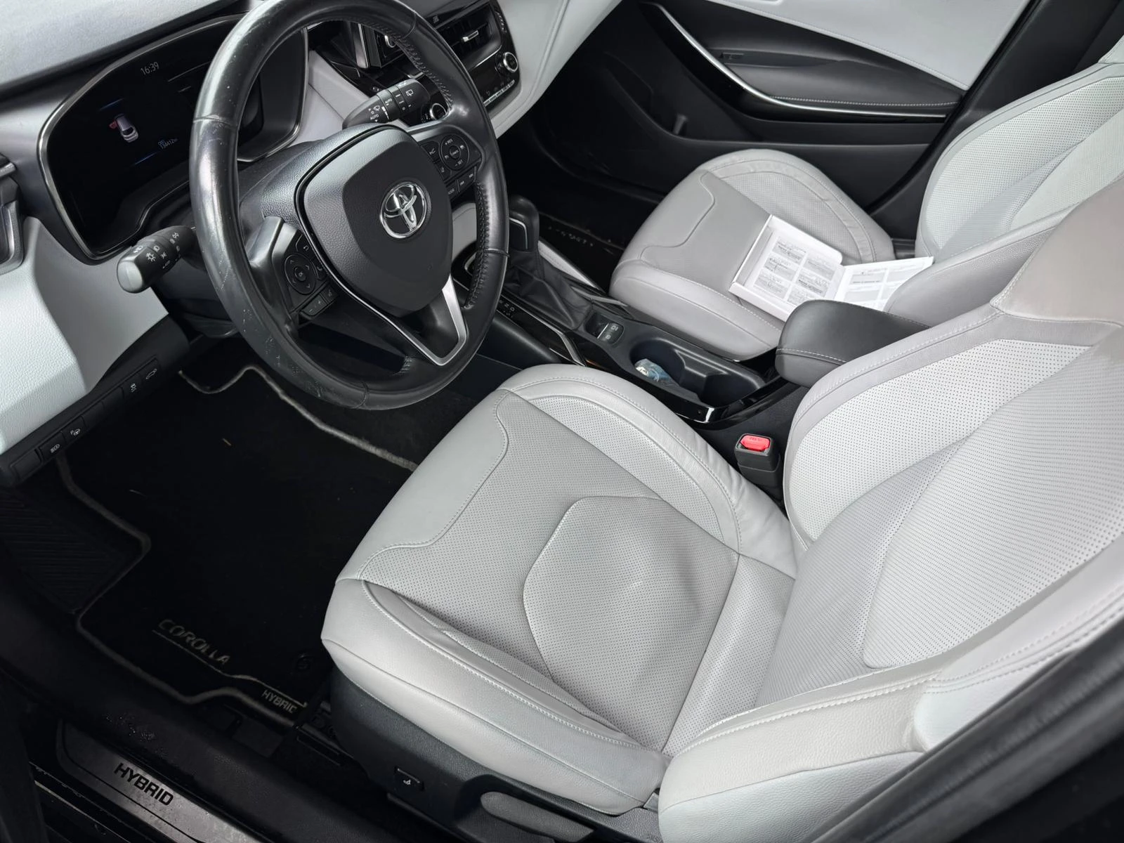 Toyota Corolla 2.0 HYBRID, 184кс LOUNGE, HEAD UP, PANO, CARPLAY,  - изображение 5