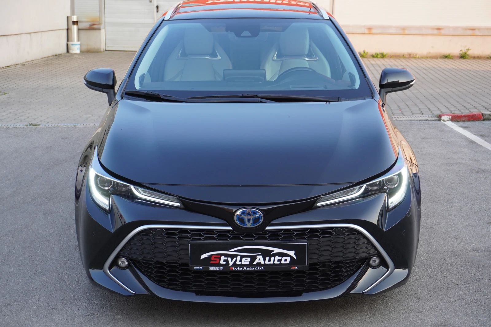 Toyota Corolla 2.0GR HYBRID184кс LOUNGE, HEAD UP, PANO, CARPLAY,  - изображение 8