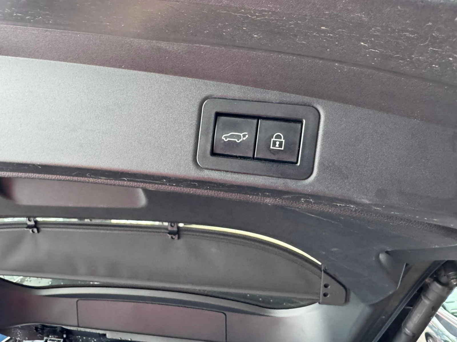 Toyota Corolla 2.0 HYBRID, 184кс LOUNGE, HEAD UP, PANO, CARPLAY,  - изображение 9