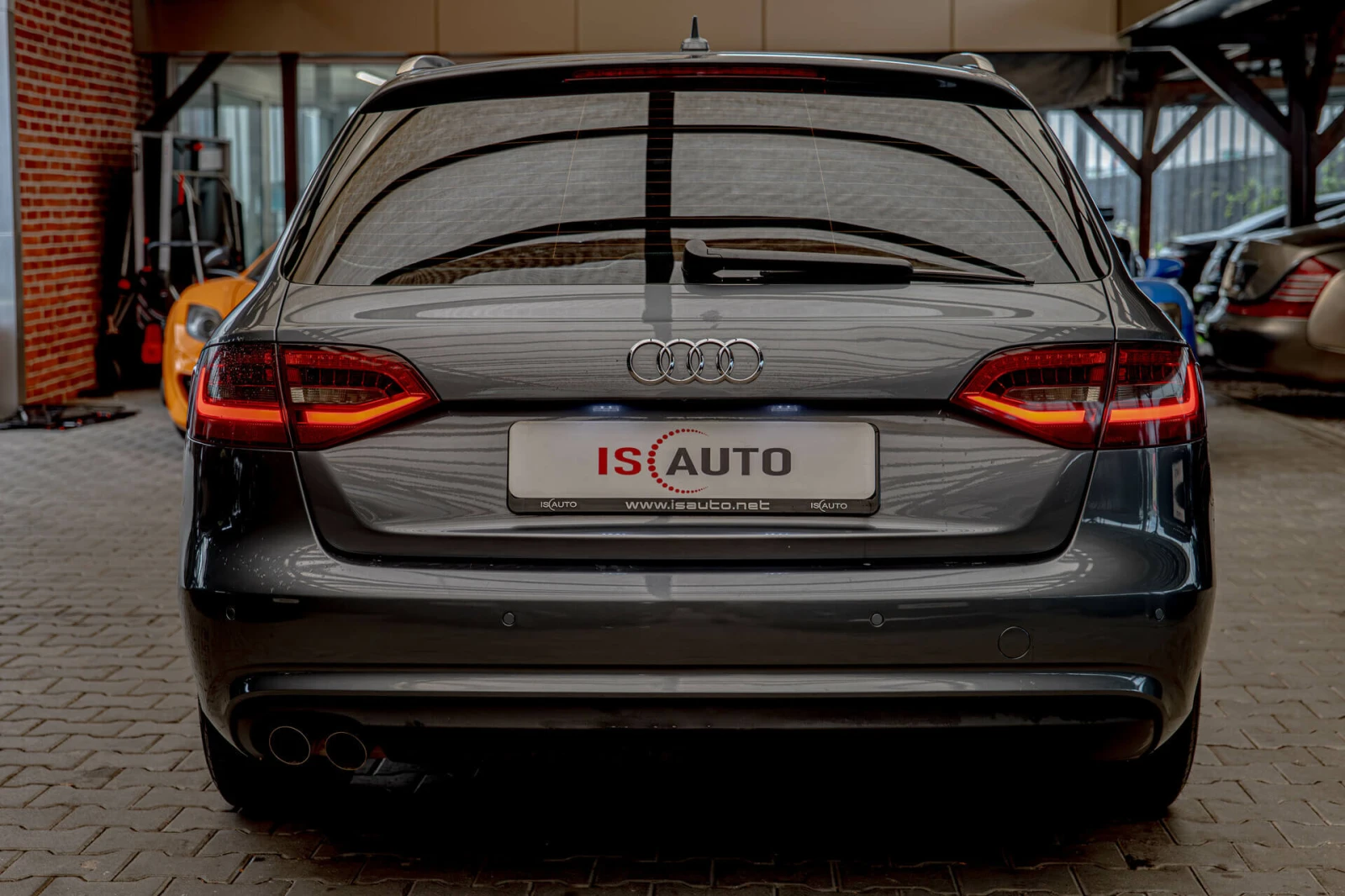 Audi A4 2.0TDI/Sline/Подгрев/Навигация/BiXenon/Климатроник - изображение 4
