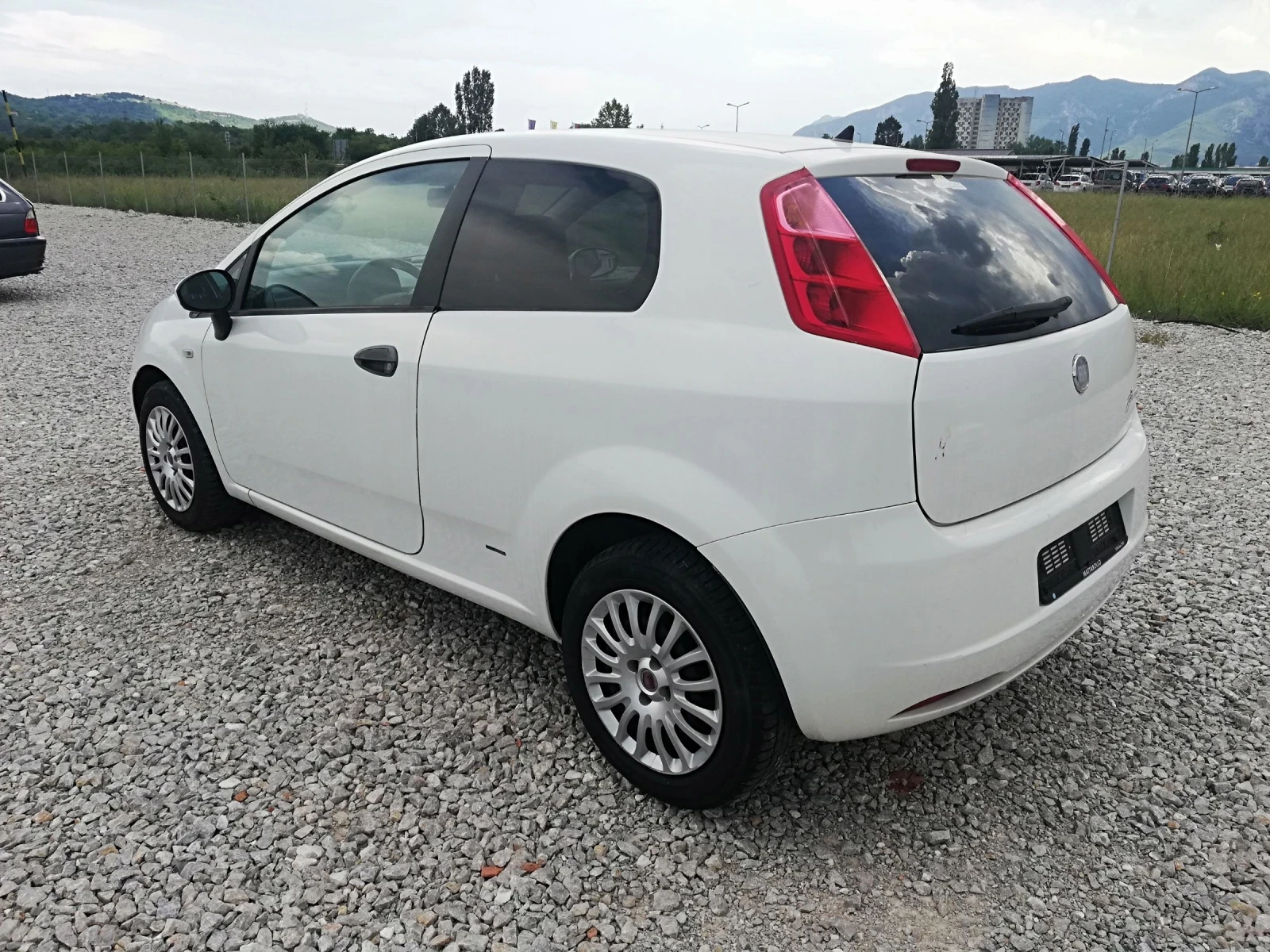 Fiat Punto 1.3m-jet 75 - изображение 4