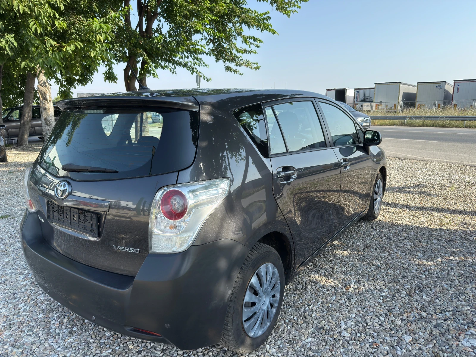 Toyota Corolla verso 2.0 D4D - изображение 6