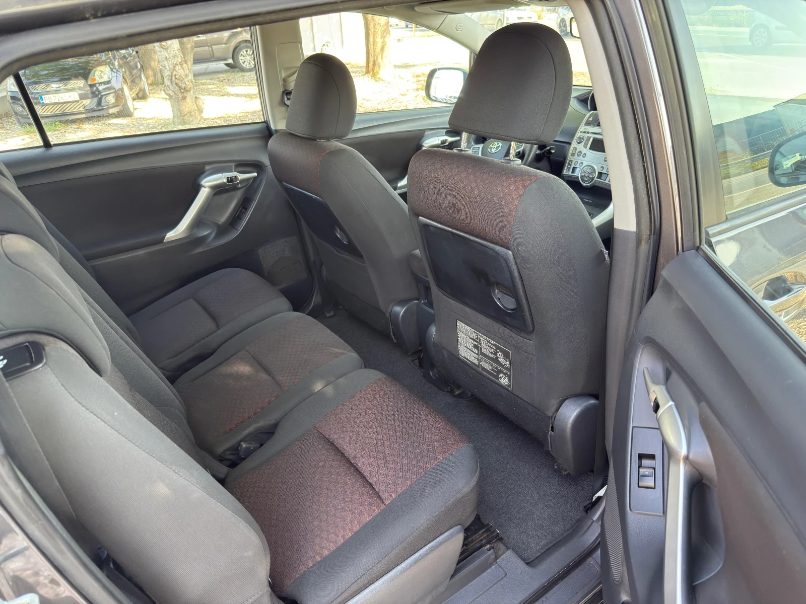 Toyota Corolla verso 2.0 D4D - изображение 9