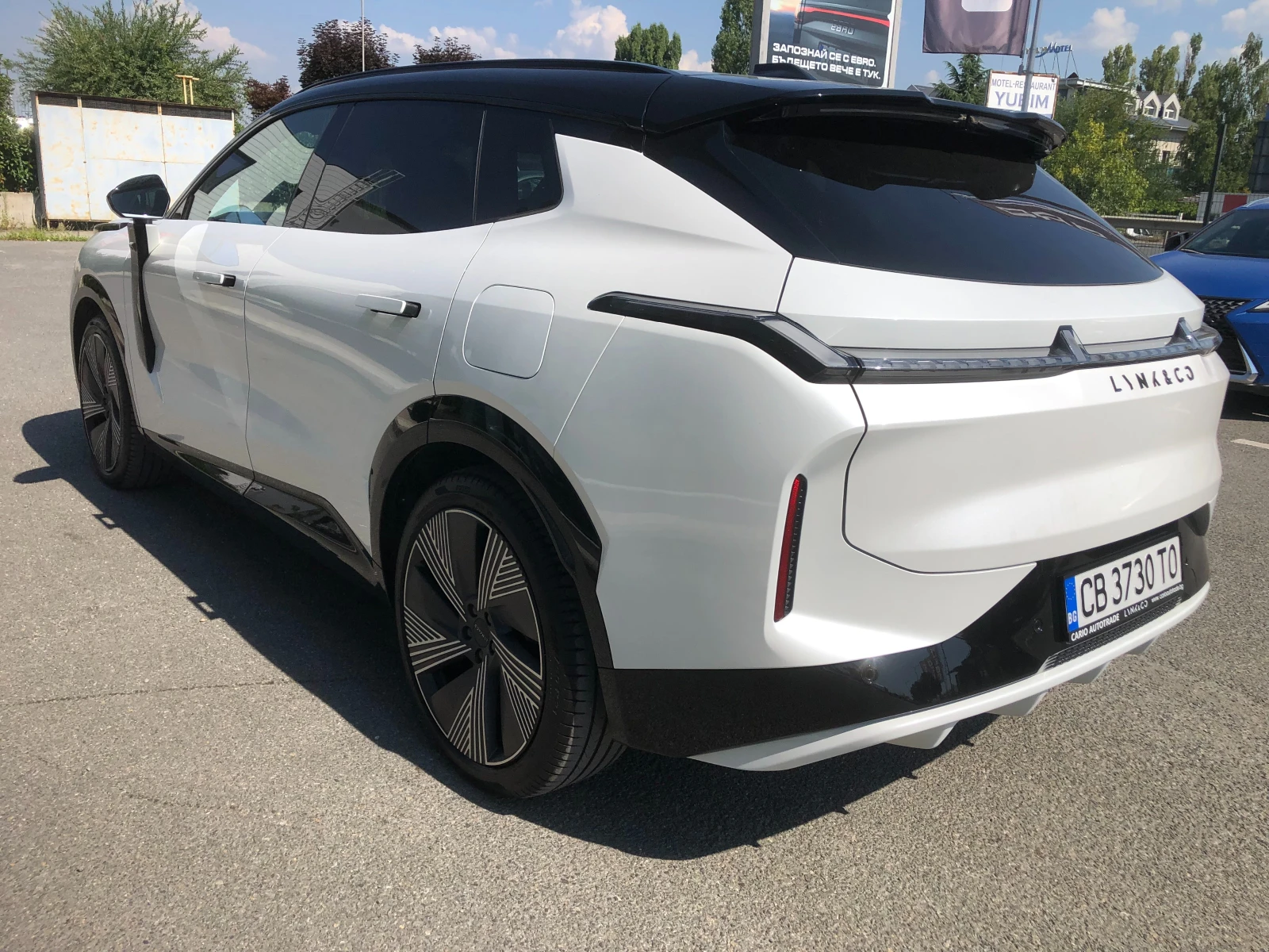 LynkCo 08 Plug-in Hybrid (More)* НАЛИЧЕН* 200км EL пробег , снимка 9 - Автомобили и джипове - 55752070