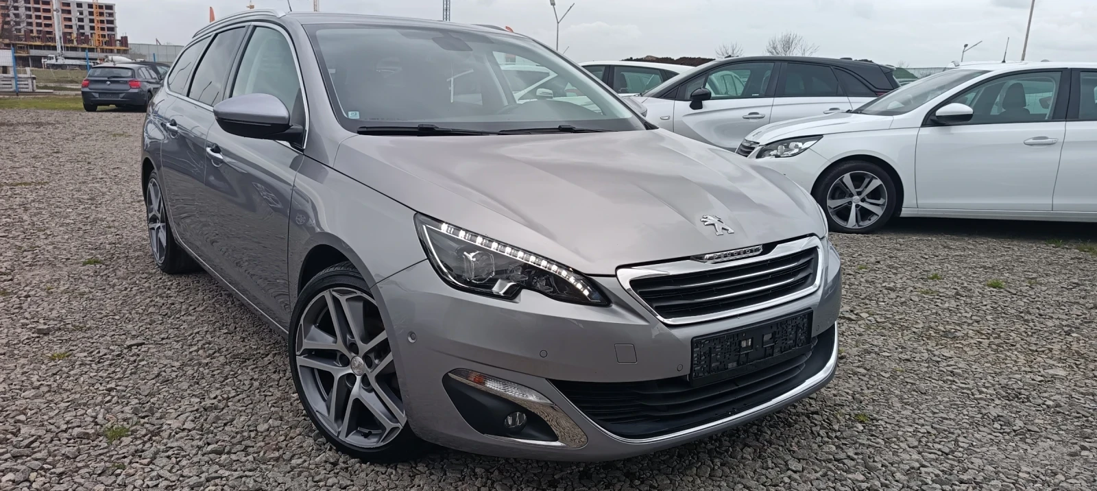 Peugeot 308 1.6 HDI * Allure * Keyless * Кожа * , снимка 2 - Автомобили и джипове - 53890602