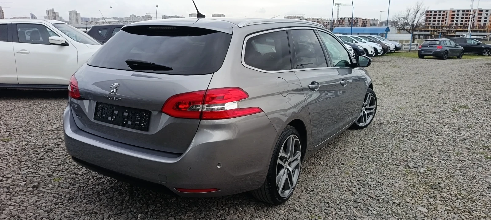 Peugeot 308 1.6 HDI * Allure * Keyless * Кожа * , снимка 3 - Автомобили и джипове - 53890602