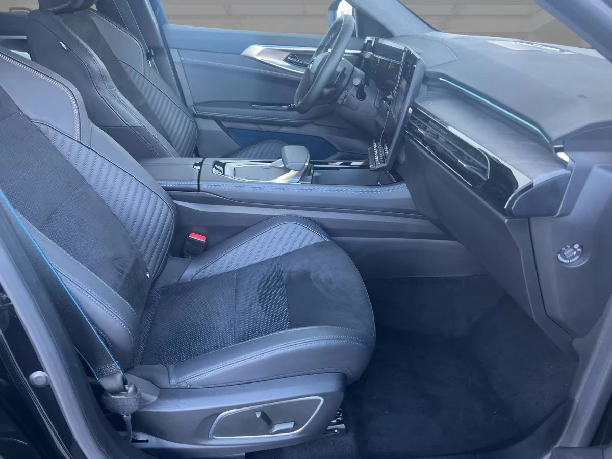 Renault Rafale 200HP/E-TECH/ESPRIT-ALPINE/PANO/360/188z, снимка 10 - Автомобили и джипове - 53907884