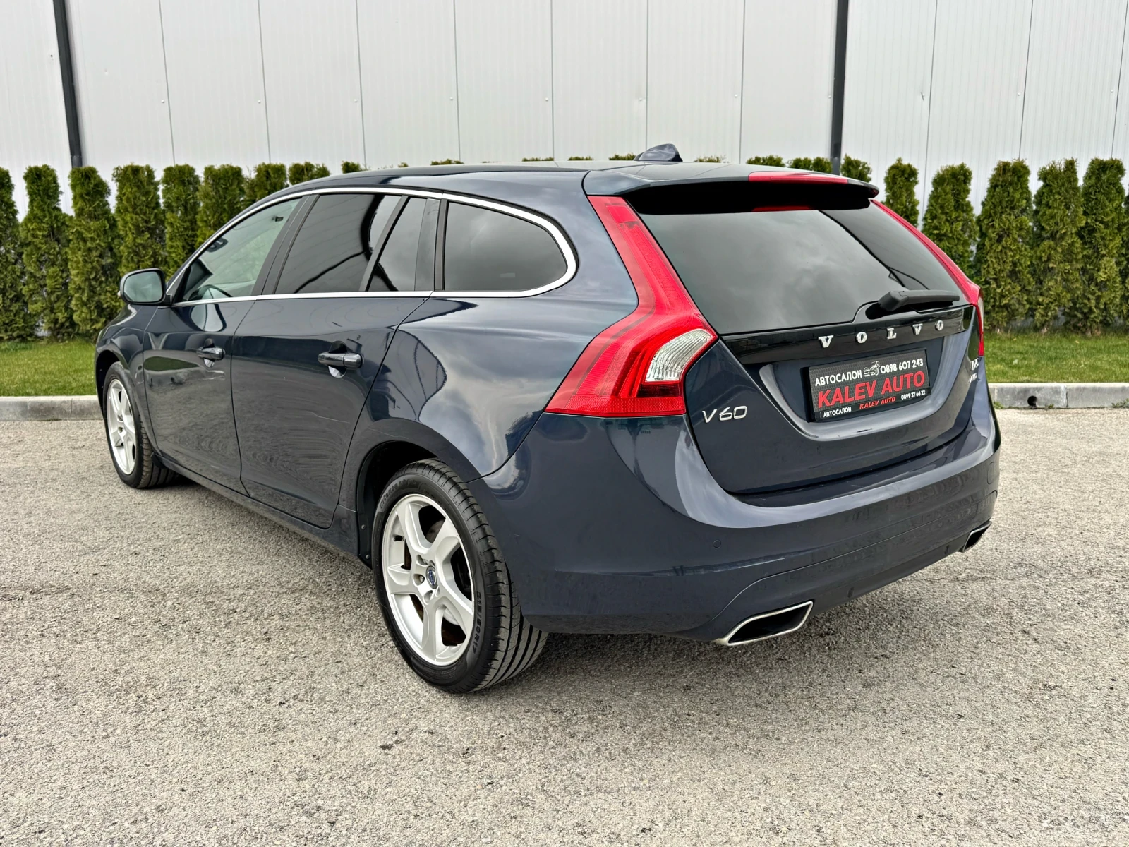 Volvo V60 2.4D5 AWD/215к.с/Facelift/ШВЕЙЦАРИЯ!!!, снимка 5 - Автомобили и джипове - 54083768