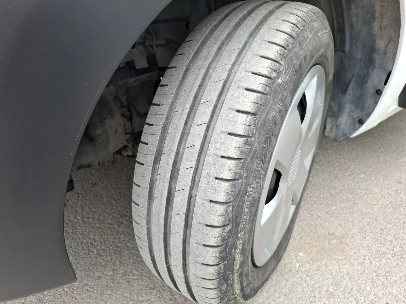 Dacia Dokker, снимка 17 - Автомобили и джипове - 54092604