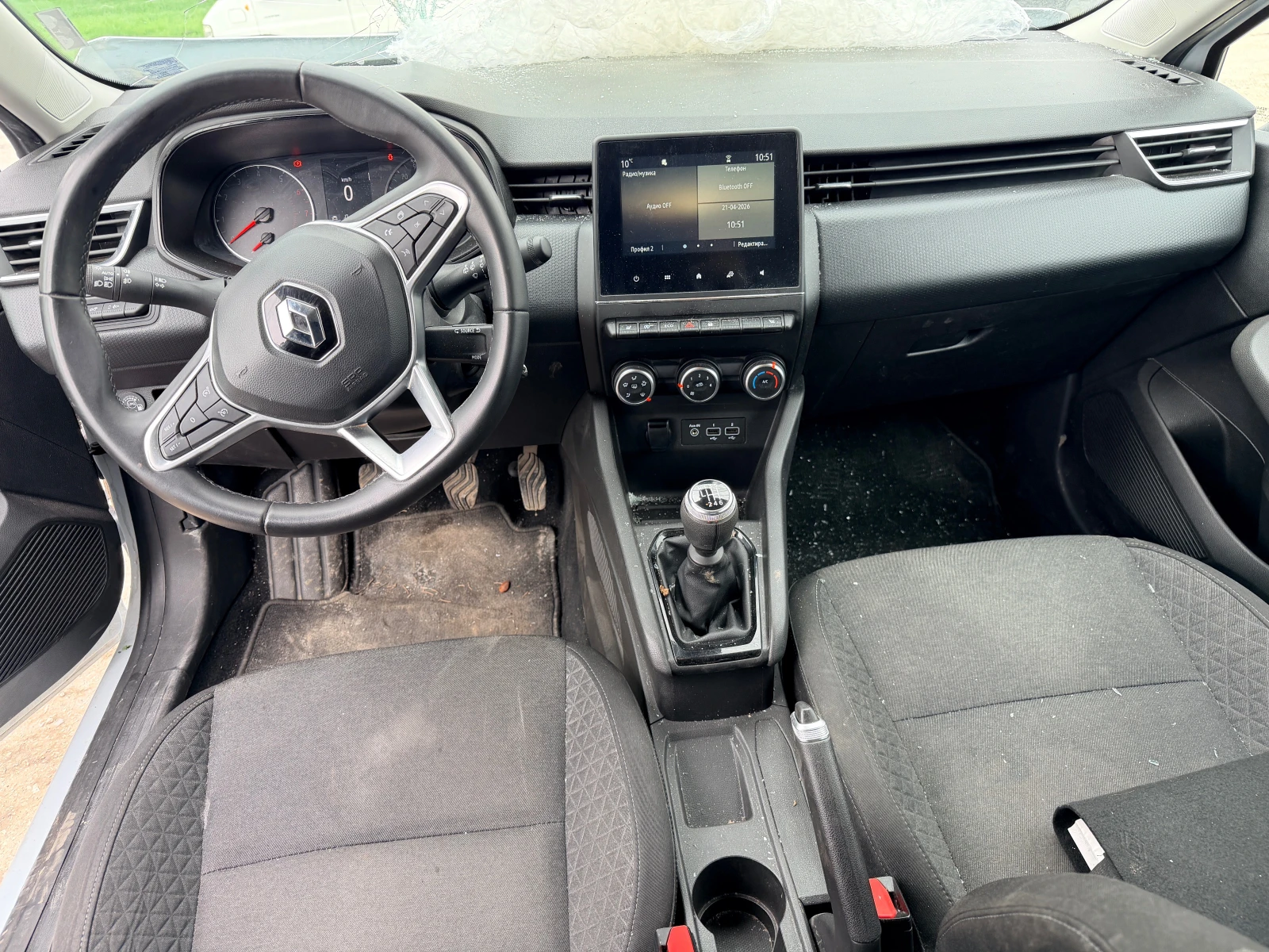 Renault Clio 1.0 TCe, снимка 10 - Автомобили и джипове - 54395468