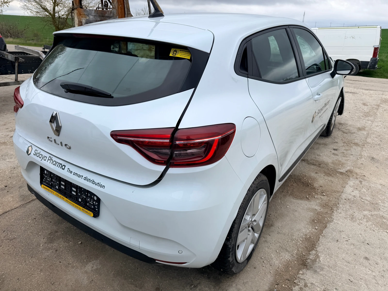 Renault Clio 1.0 TCe, снимка 6 - Автомобили и джипове - 54395468