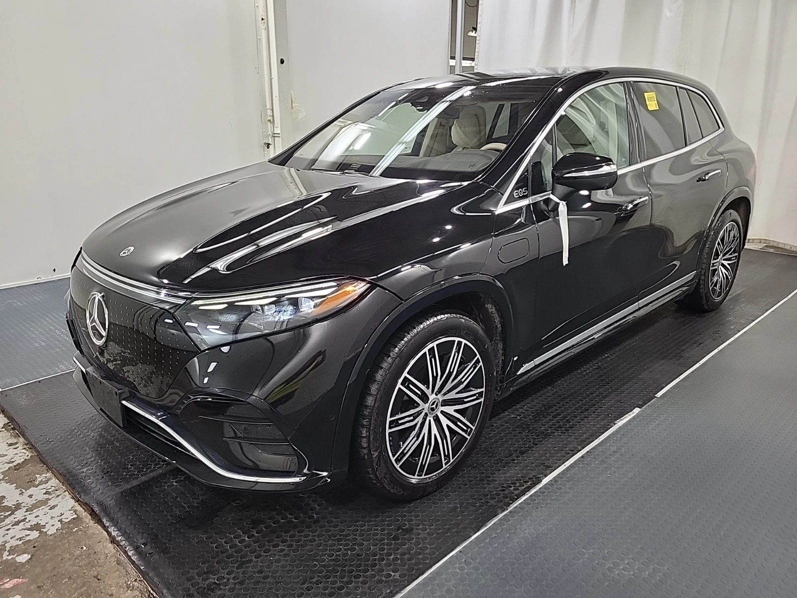 Mercedes-Benz EQS EQS 580* Pano* 360view* Обдухване* hyper screen* H, снимка 3 - Автомобили и джипове - 54416963