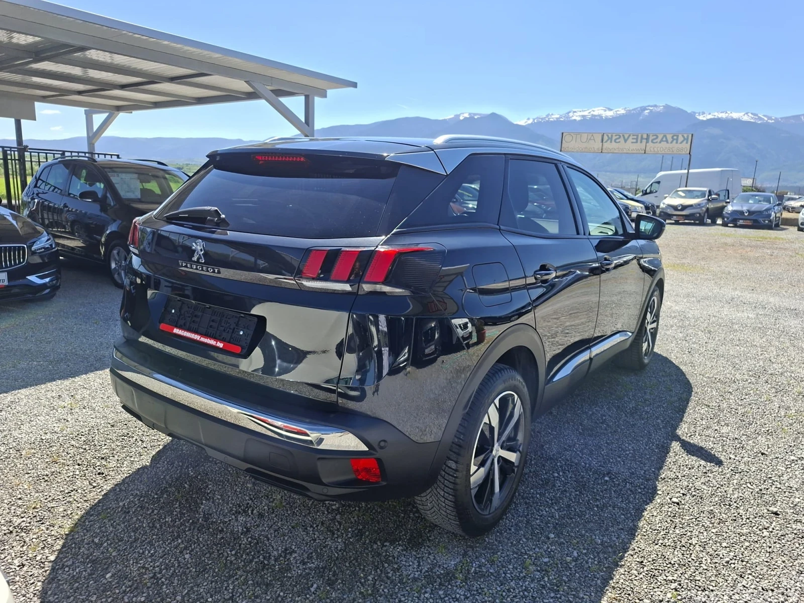 Peugeot 3008 Led / Automat / Panorama, снимка 4 - Автомобили и джипове - 54709554