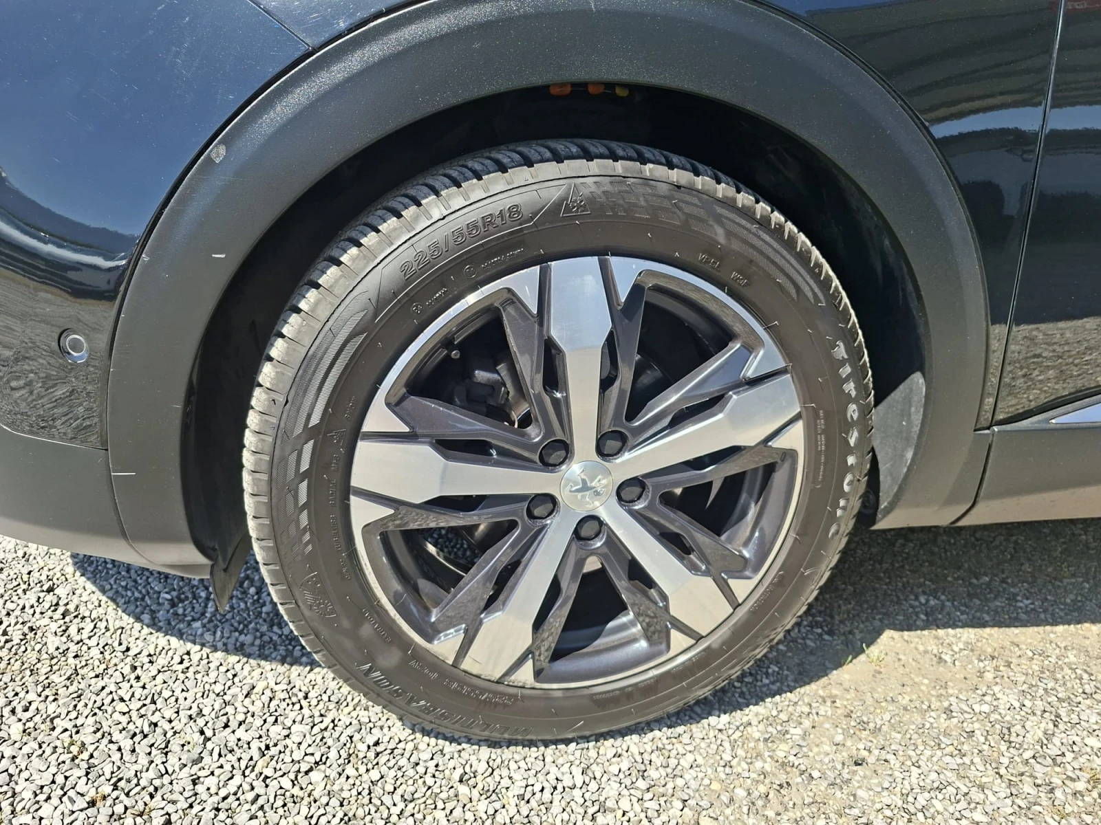Peugeot 3008 Led / Automat / Panorama, снимка 13 - Автомобили и джипове - 54709554