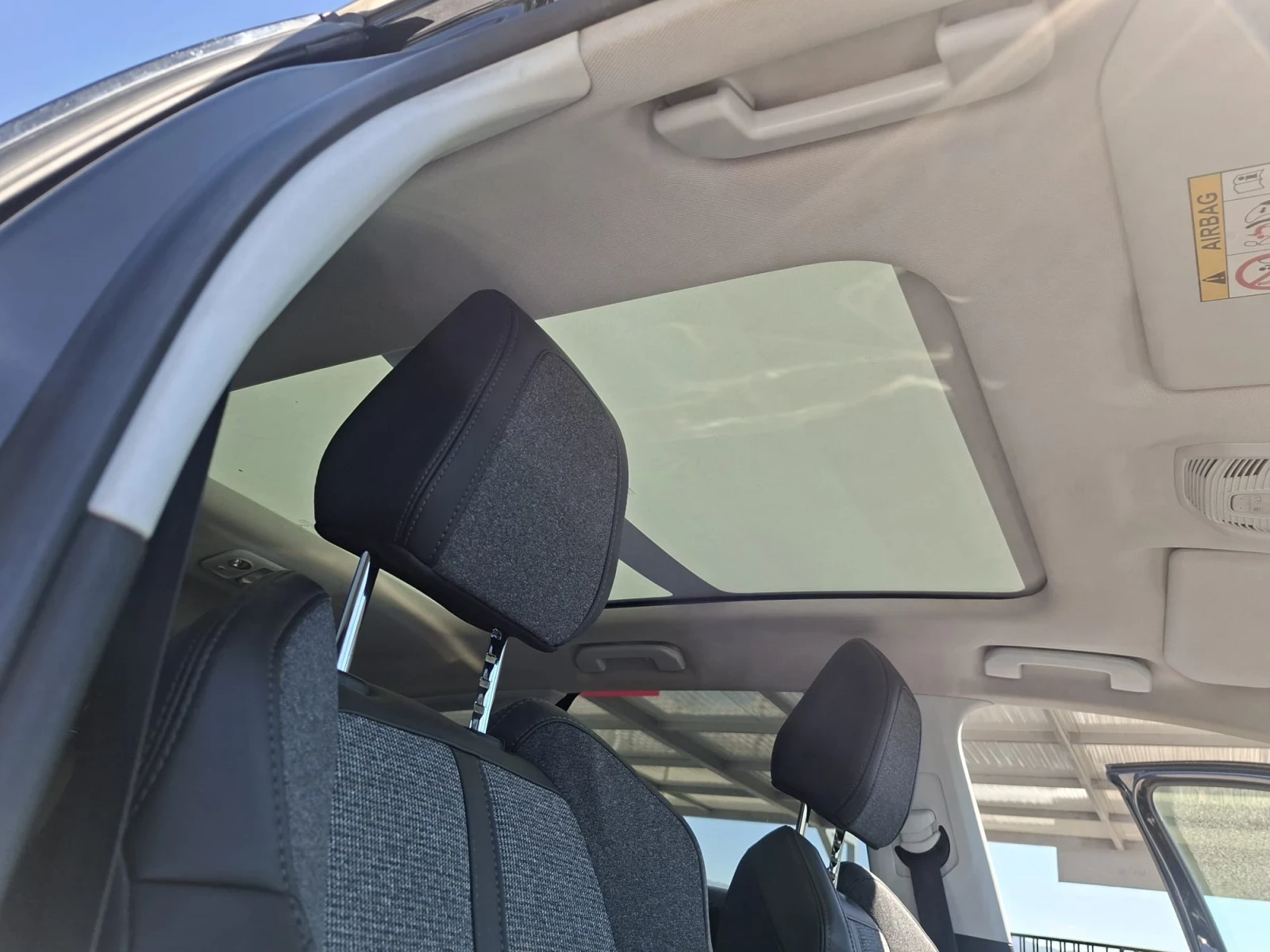 Peugeot 3008 Led / Automat / Panorama, снимка 10 - Автомобили и джипове - 54709554