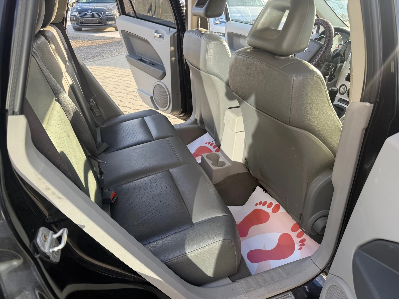 Dodge Caliber 1.8 i 150 ks , снимка 11 - Автомобили и джипове - 54735799