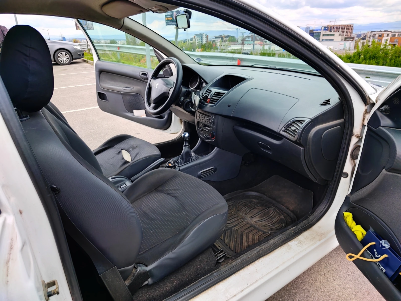 Peugeot 206, снимка 10 - Автомобили и джипове - 54855918