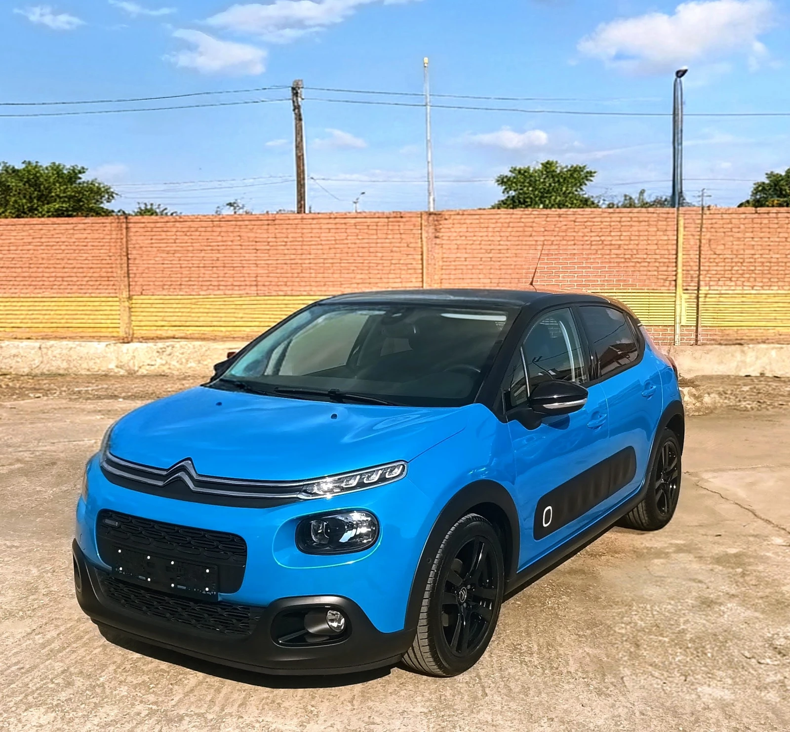 Citroen C3 Panoramic Roof , снимка 2 - Автомобили и джипове - 55386616