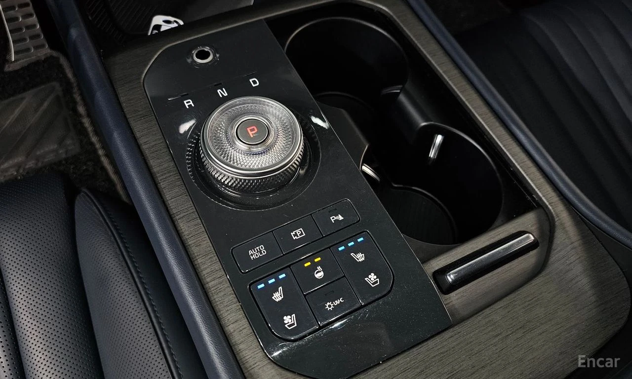 Kia K8 3.5* SIGNATURE BLACK* ВСИЧКИ ЕКСТРИ* КРАЙНА ЦЕНА, снимка 13 - Автомобили и джипове - 55533840