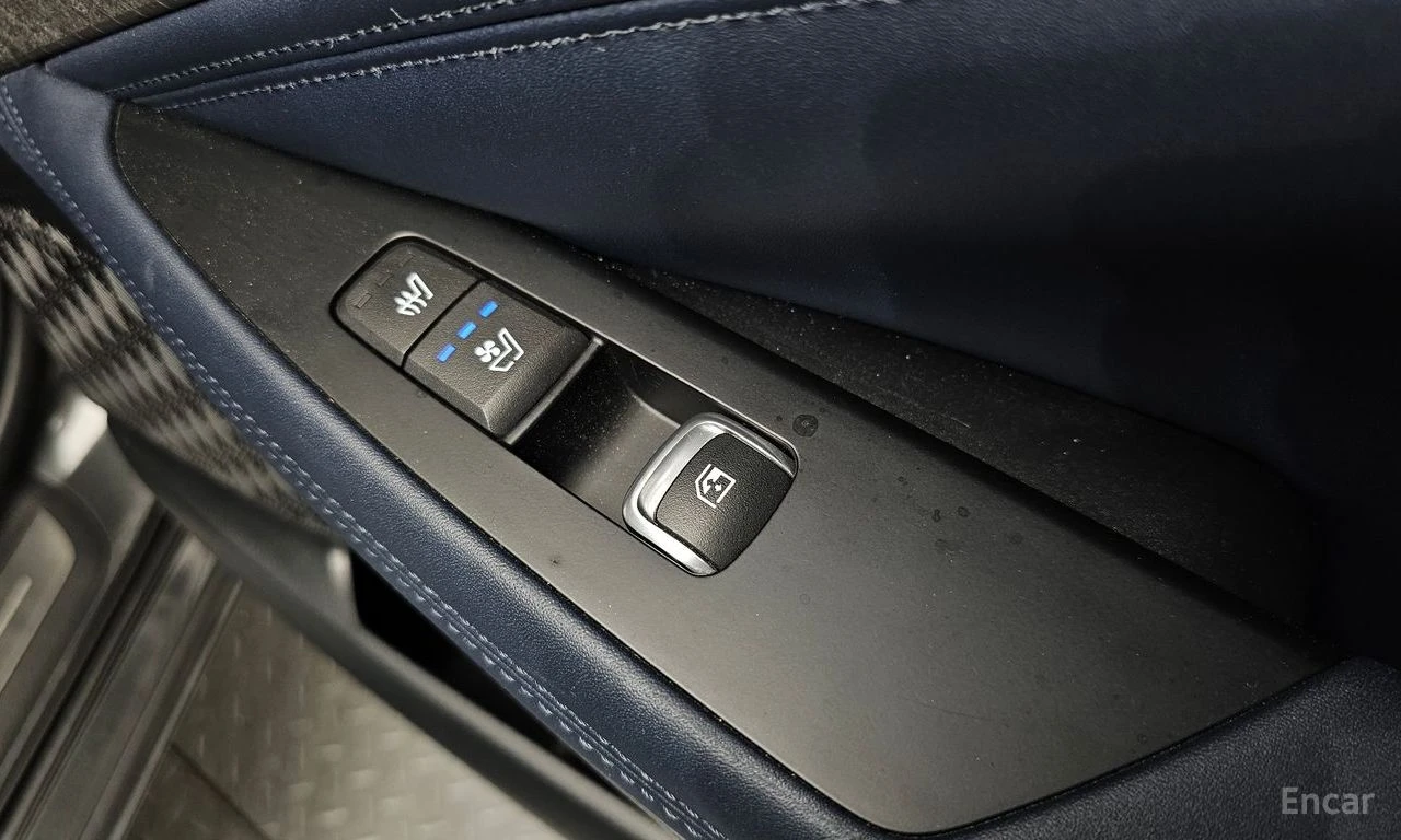 Kia K8 3.5* SIGNATURE BLACK* ВСИЧКИ ЕКСТРИ* КРАЙНА ЦЕНА, снимка 15 - Автомобили и джипове - 55533840
