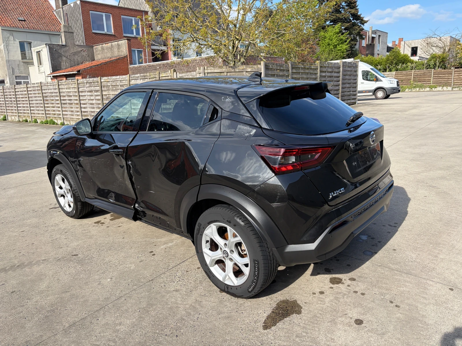 Nissan Juke, снимка 9 - Автомобили и джипове - 55595927