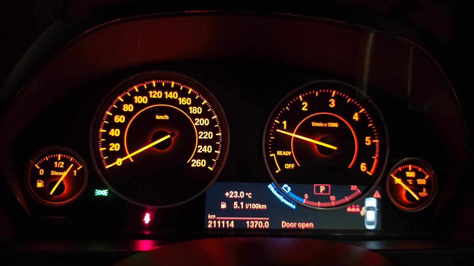 BMW 320, снимка 17 - Автомобили и джипове - 55729319