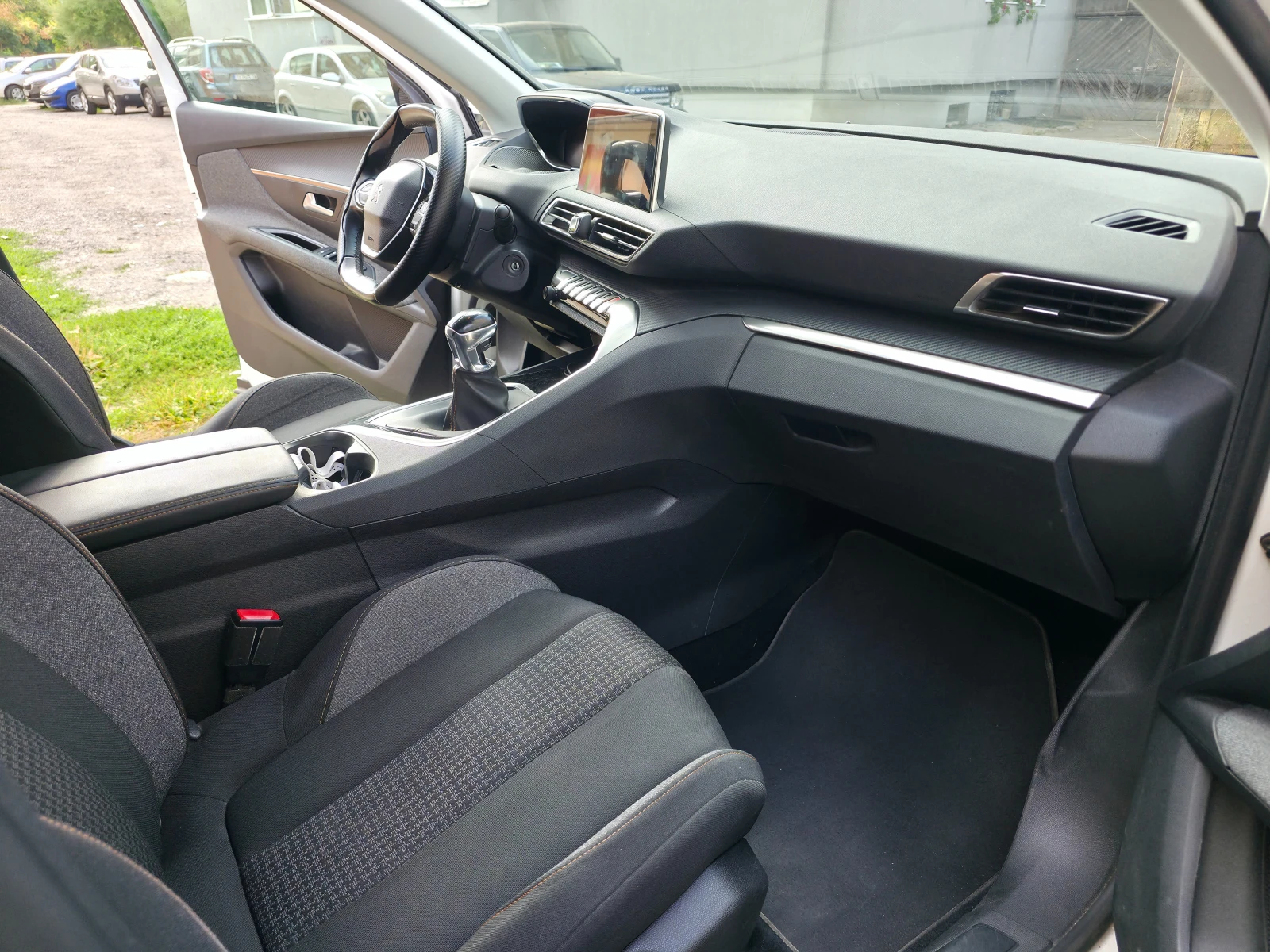 Peugeot 3008, снимка 12 - Автомобили и джипове - 55794308