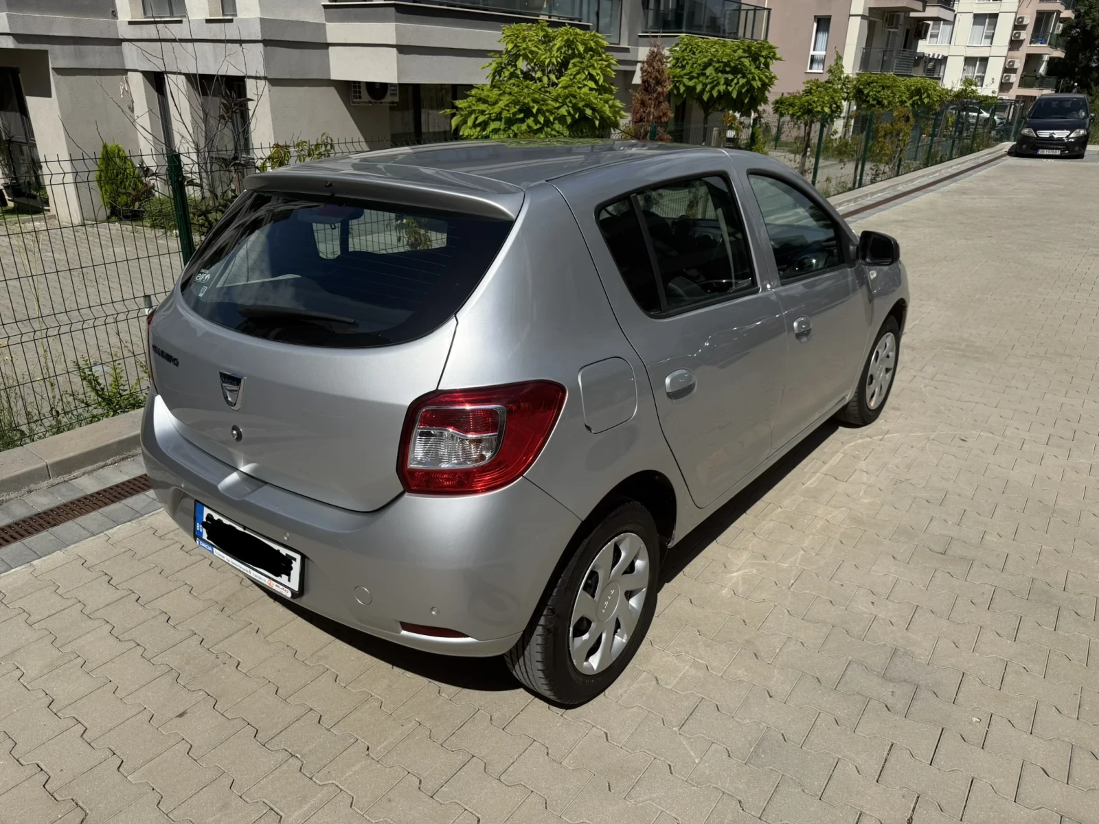 Dacia Sandero, снимка 2 - Автомобили и джипове - 56440415