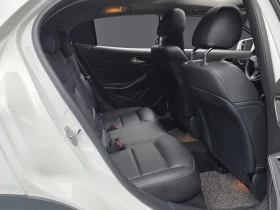 Mercedes-Benz GLA GLA220 Premium| 190к.с., снимка 11