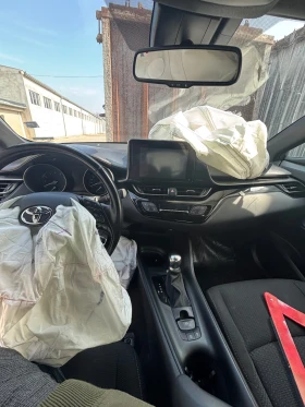Toyota C-HR - 2400 € / 4693.99 лв. - 72260061 11